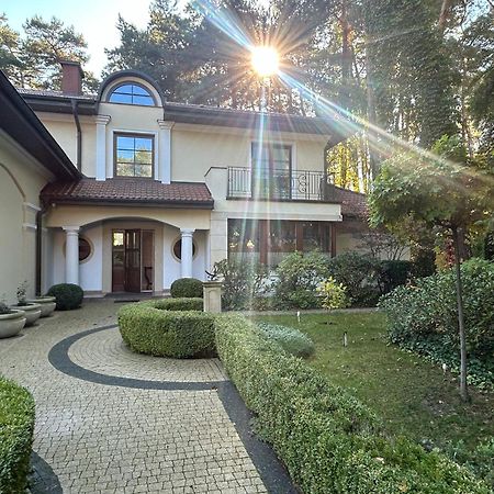 Luxury Villa Indoor Pool Warsaw Magdalenka Exterior photo