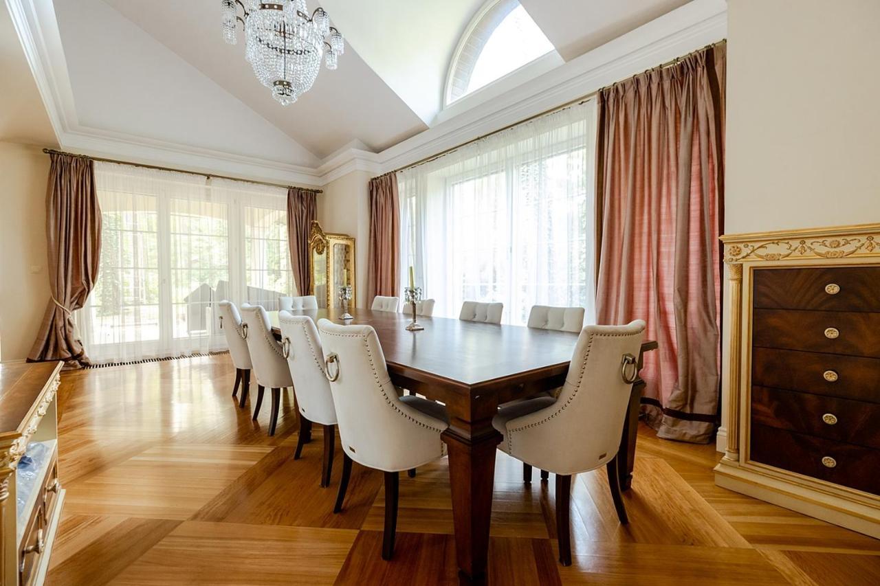 Luxury Villa Indoor Pool Warsaw Magdalenka Exterior photo
