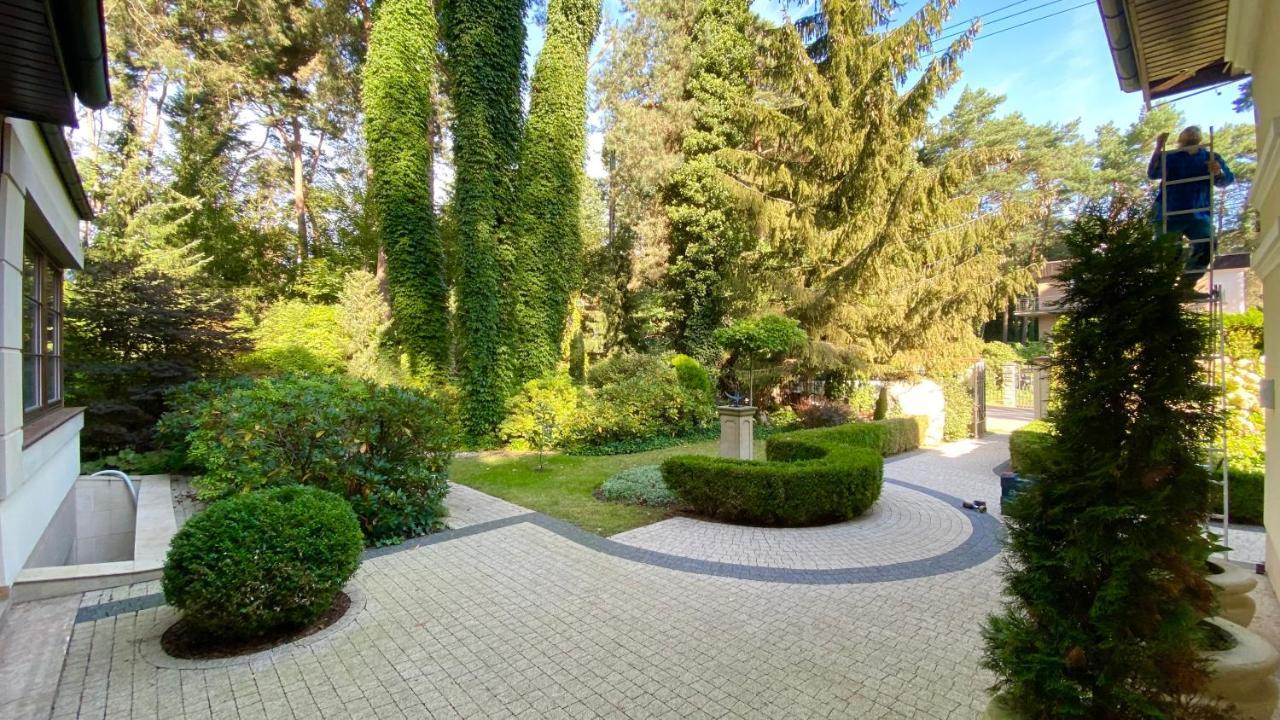 Luxury Villa Indoor Pool Warsaw Magdalenka Exterior photo