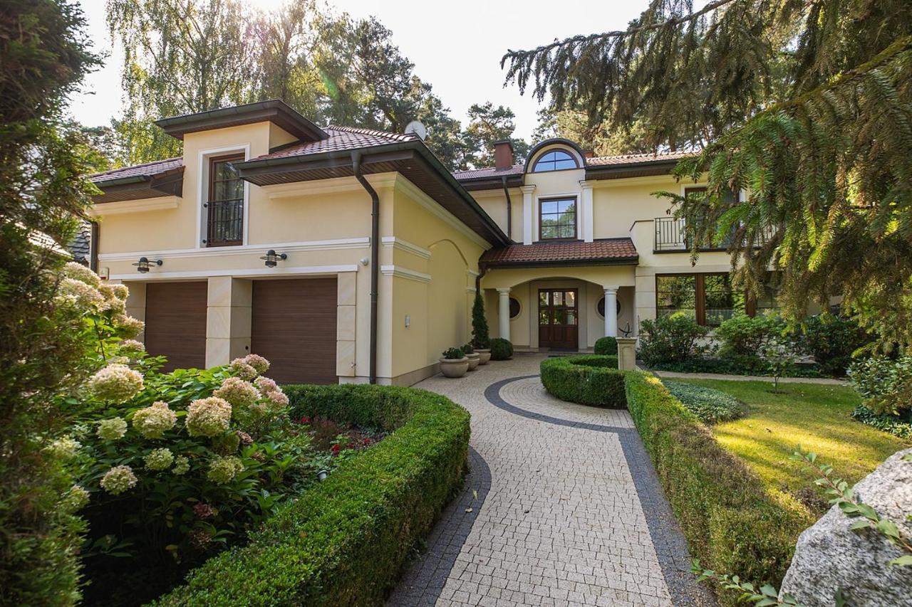 Luxury Villa Indoor Pool Warsaw Magdalenka Exterior photo